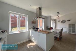 Kitchen/Diner- click for photo gallery